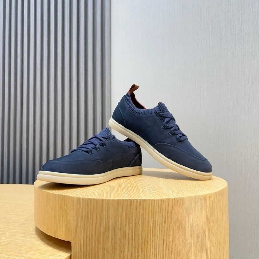 Men's men's shoes 💰P500💰[loro piana] The new moccasin shoes are popular all over the world, and the official website is selling like hotcakes. The upper is made of original first-layer cowhide and matched with original rubber soles. It is a classic. The complex craftsmanship and meticulous structure make the shoes light and soft, allowing you to walk comfortably and freely. Perfect for summer wear. Yardage: 38-45. (45 is custom-made and cannot be returned or exchanged)